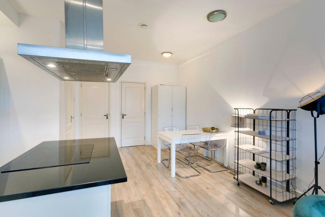 Holiday home Luxurious Canalview Apt With Patio Centre