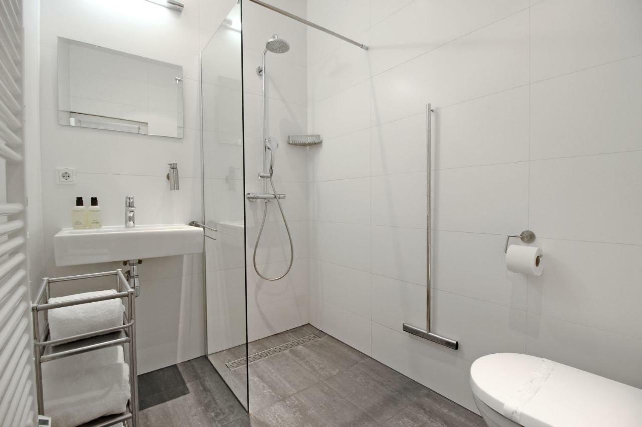 Large 2p Canal Prinsengracht Bed & Breakfast 2*