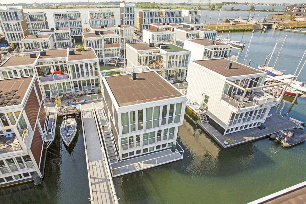Watervilla - Amazing Floating Experience