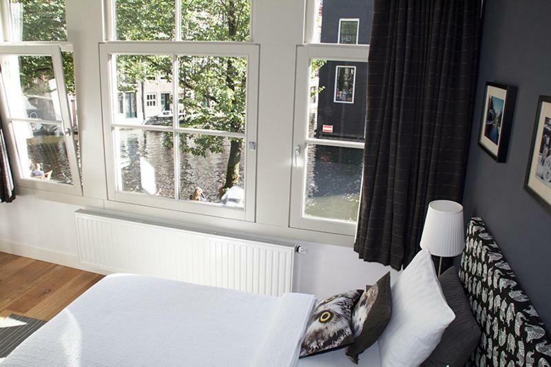 Velvetamsterdam *