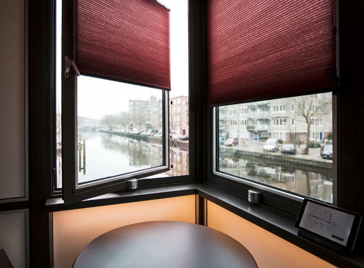 Sweets - Theophile De Bockbrug Amsterdam