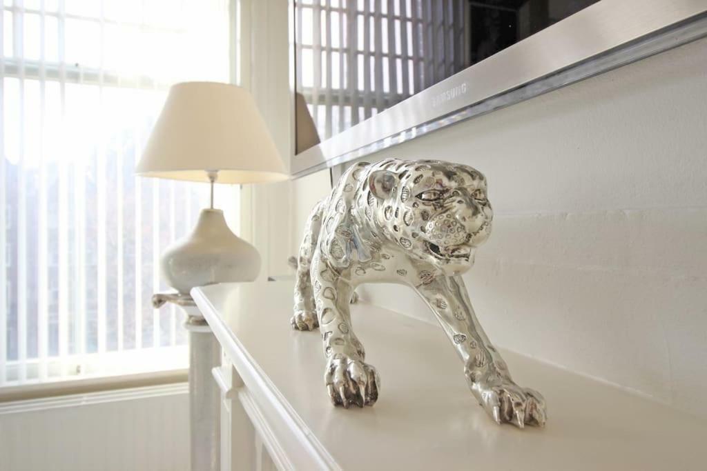 White Luxury Penthouse In Centre Apartment Amsterdam