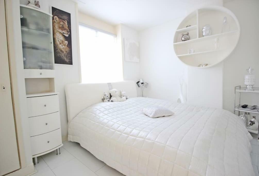 White Luxury Penthouse In Centre * Amsterdam