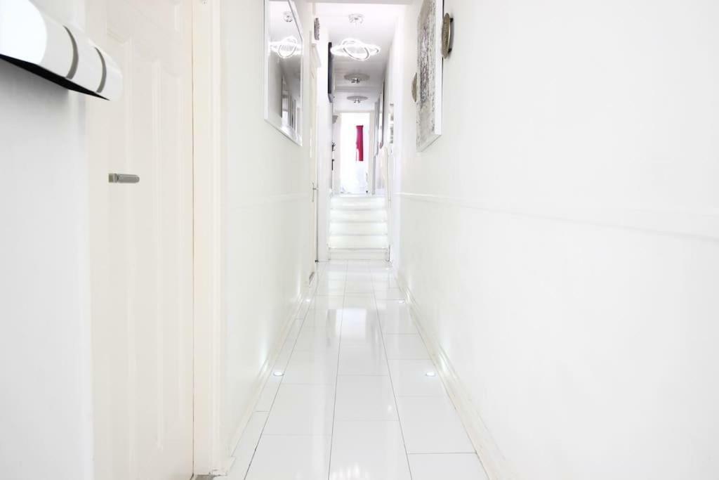 White Luxury Penthouse In Centre Apartment Amsterdam