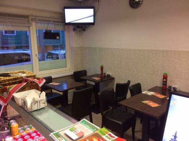 Guest House Amsterdam Hostel *