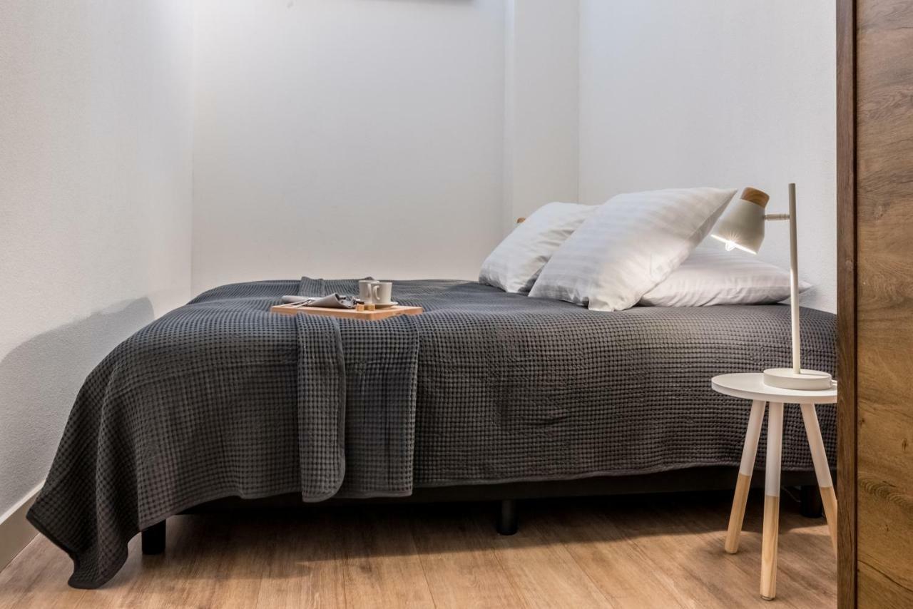Apartment 85