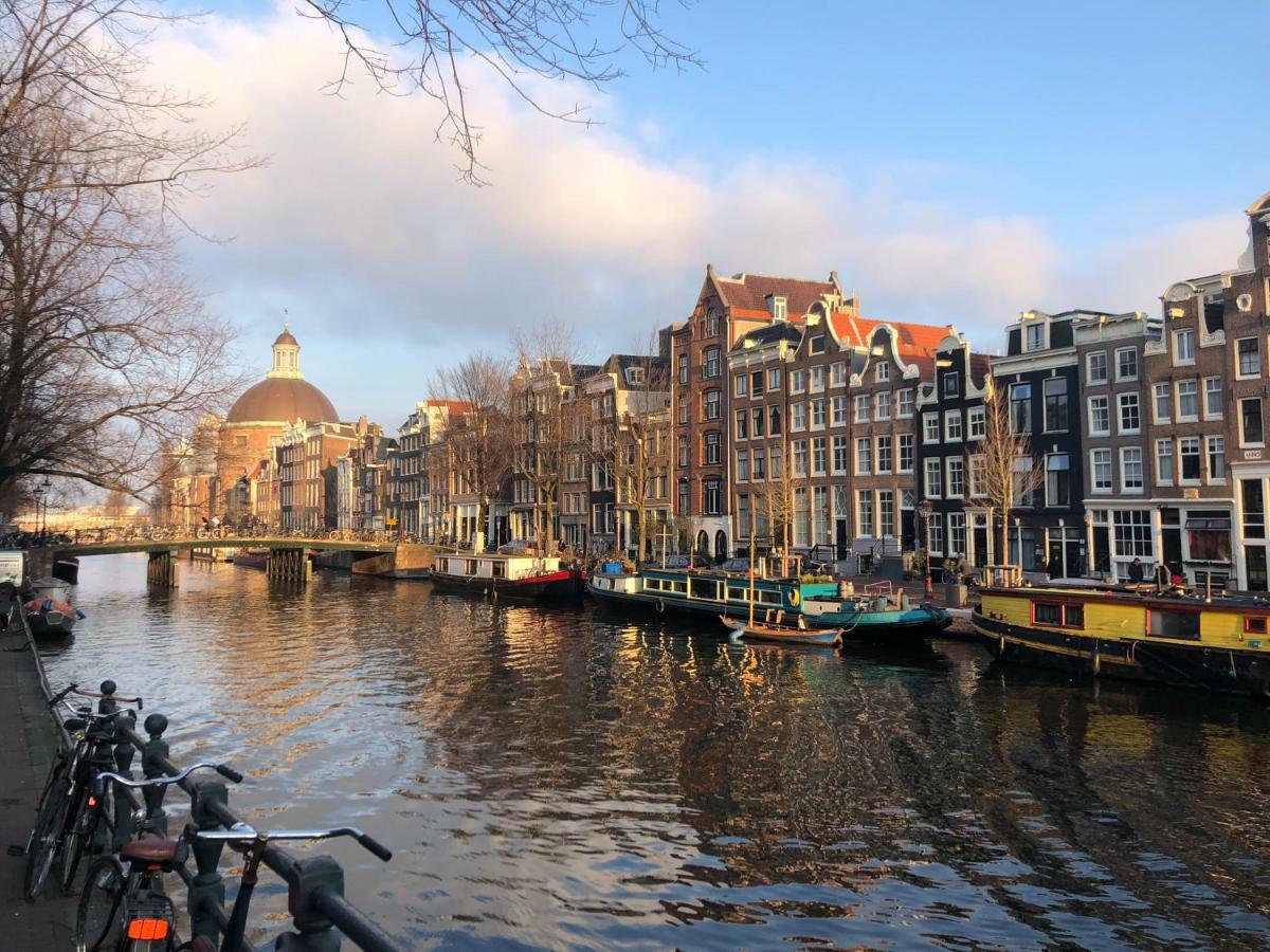 Singel Bed & Breakfast