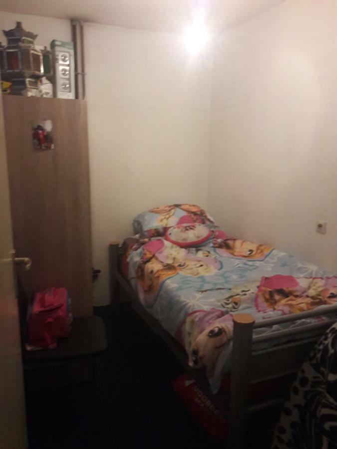 To Homestay Amsterdam