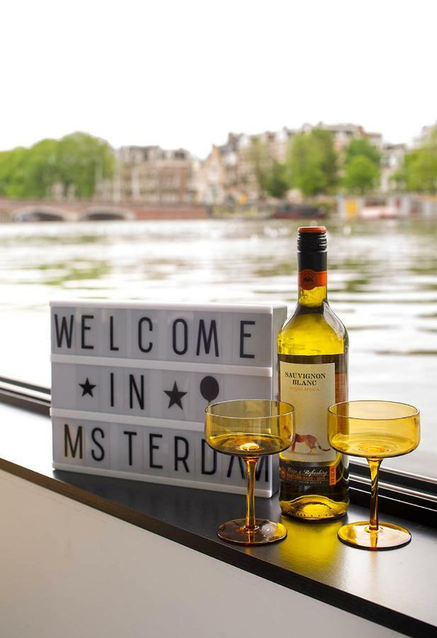 Houseboat - With A View Bed & Breakfast Amsterdam