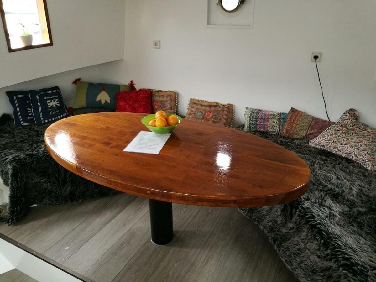 Appartement Houseboat Rose