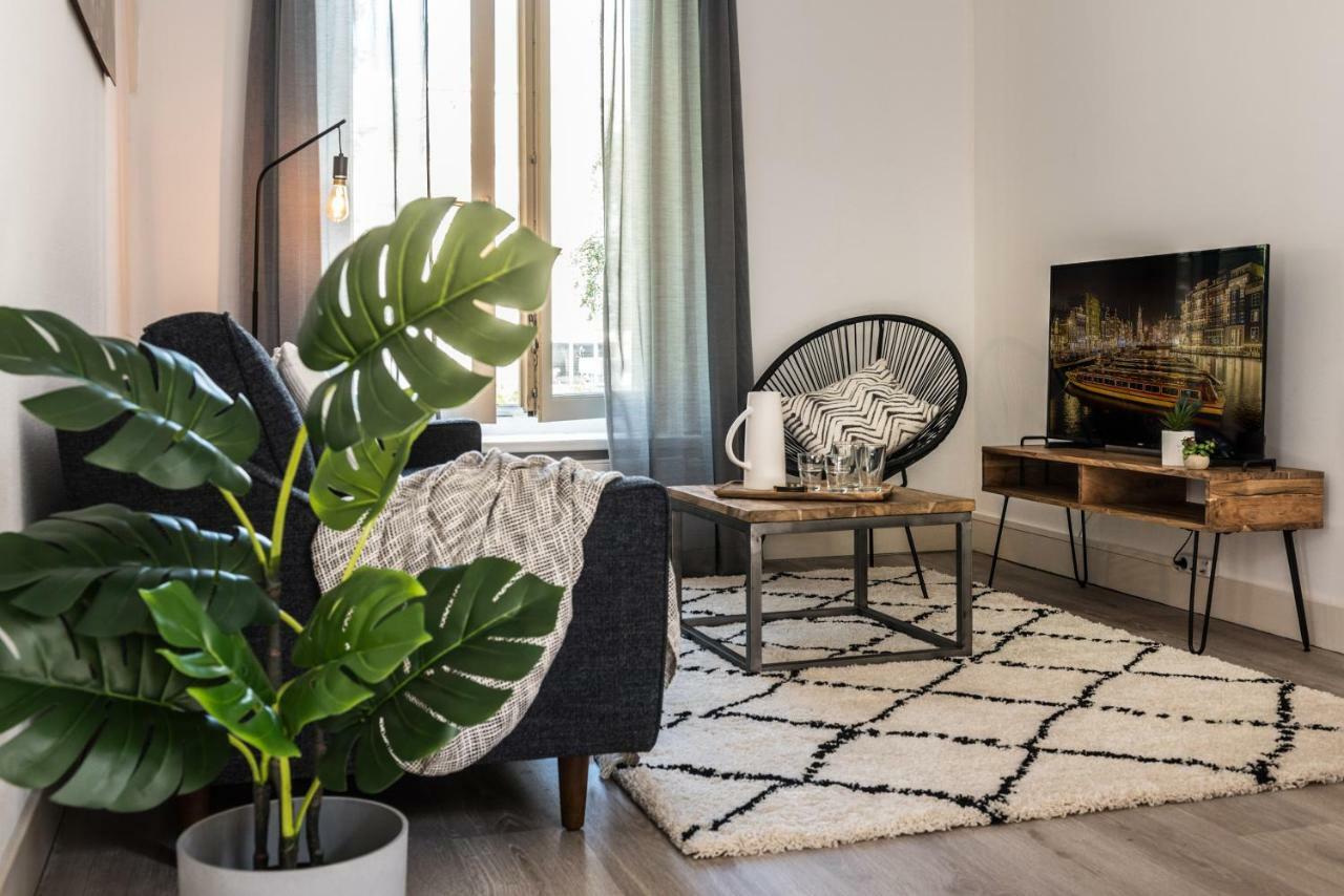 85 Apartment *