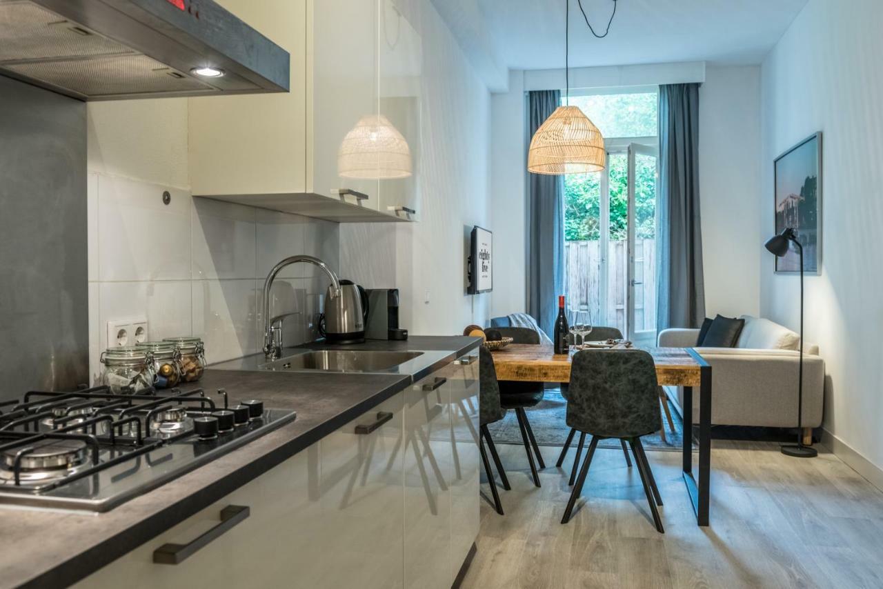 Apartment 85