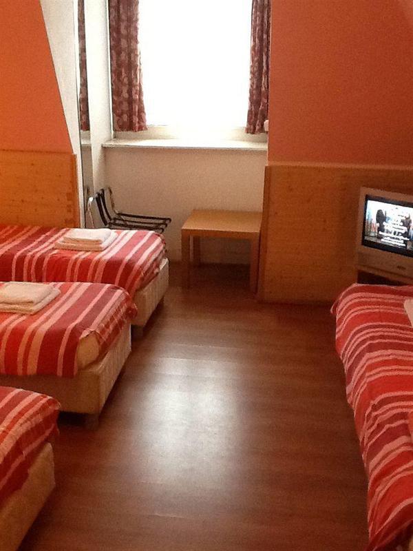 Budget Max 2* Amsterdam