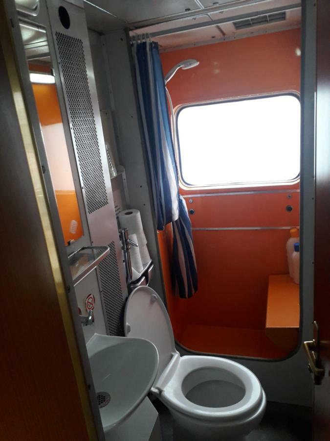 Hostel Train Amsterdam
