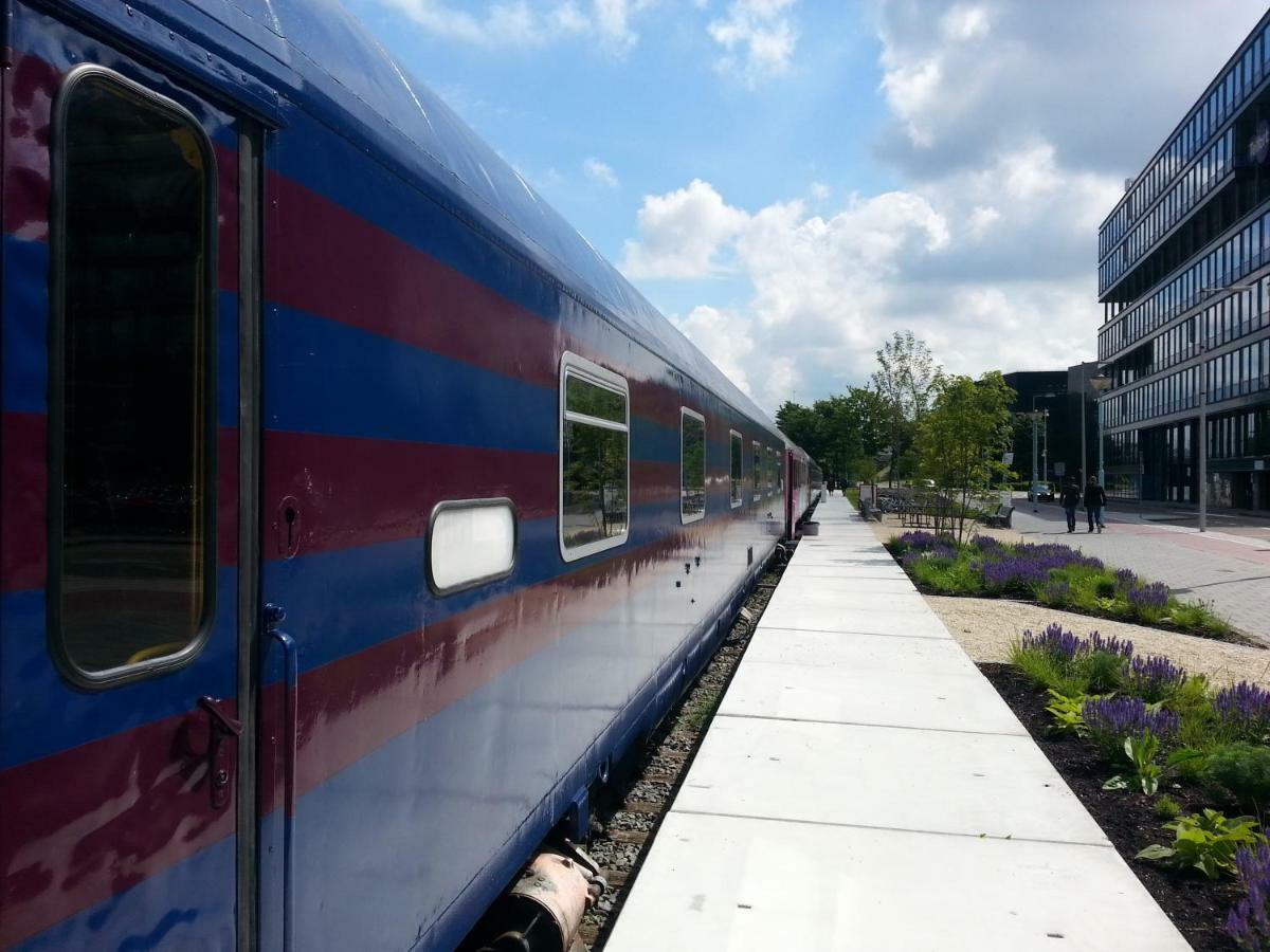 Hostel Train *
