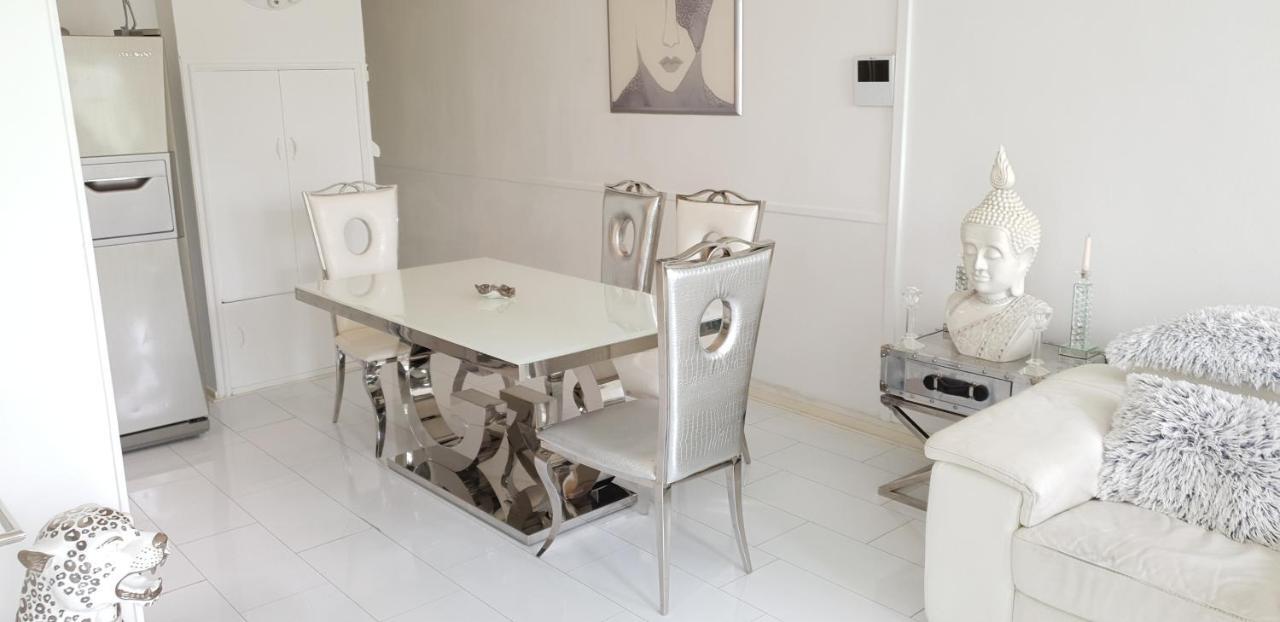White Luxury Penthouse In Centre * Amsterdam