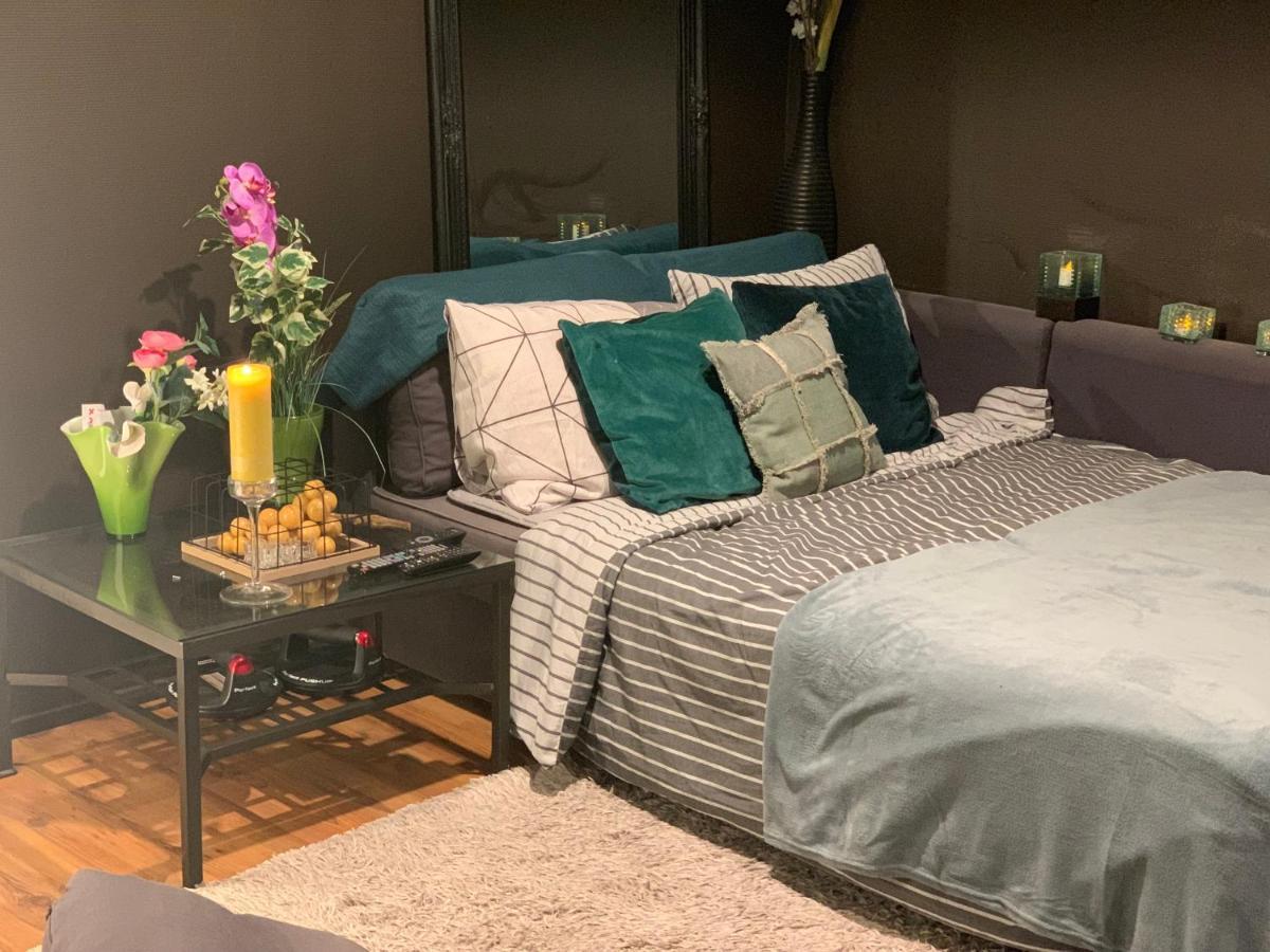 2-room Flat Near Arena N Ziggo Dome, Perfect For 2 Couples * Amsterdam