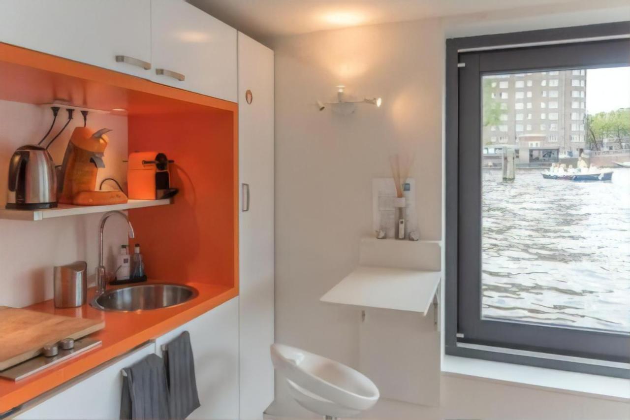 Guest house Houseboat Ark Amstel *