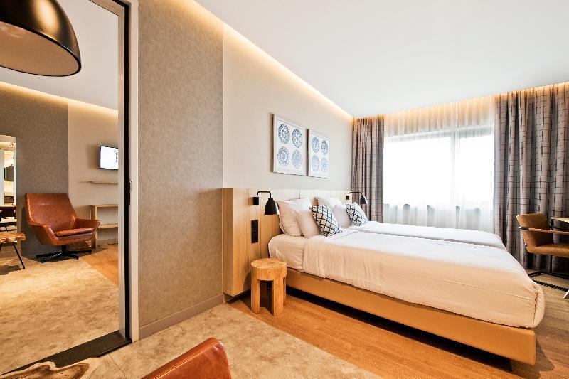 Urban Hotel 4*