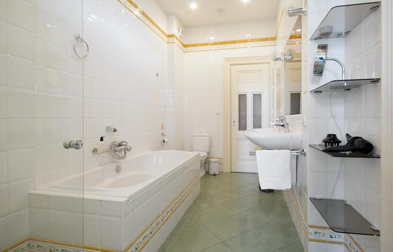 Spacious 4p Canal Appartement Amsterdam