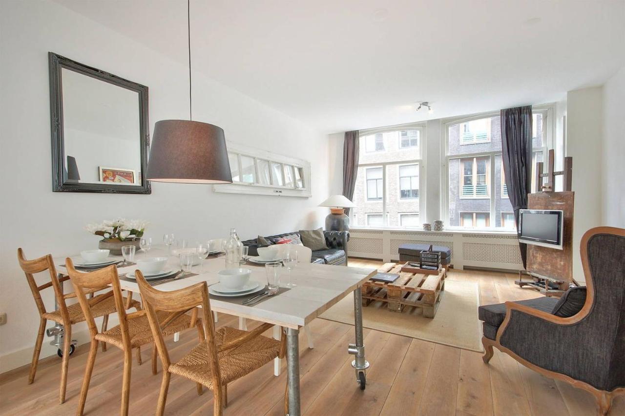 2 Bedroom Center Terrace Apartment
