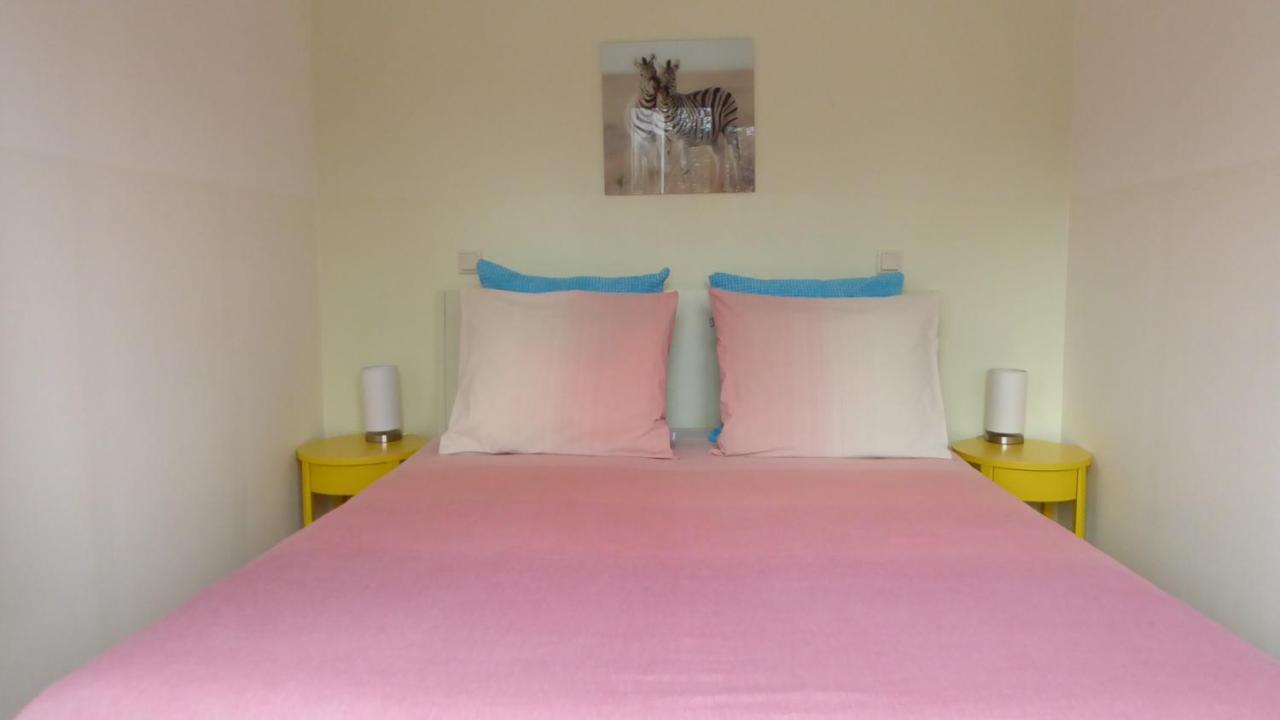 Houseboat In The Center, 5 Min Walk To Tropical Museum, Free Wifi! Apartment *