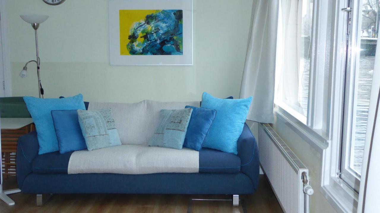 Houseboat In The Center, 5 Min Walk To Tropical Museum, Free Wifi! Apartment Amsterdam