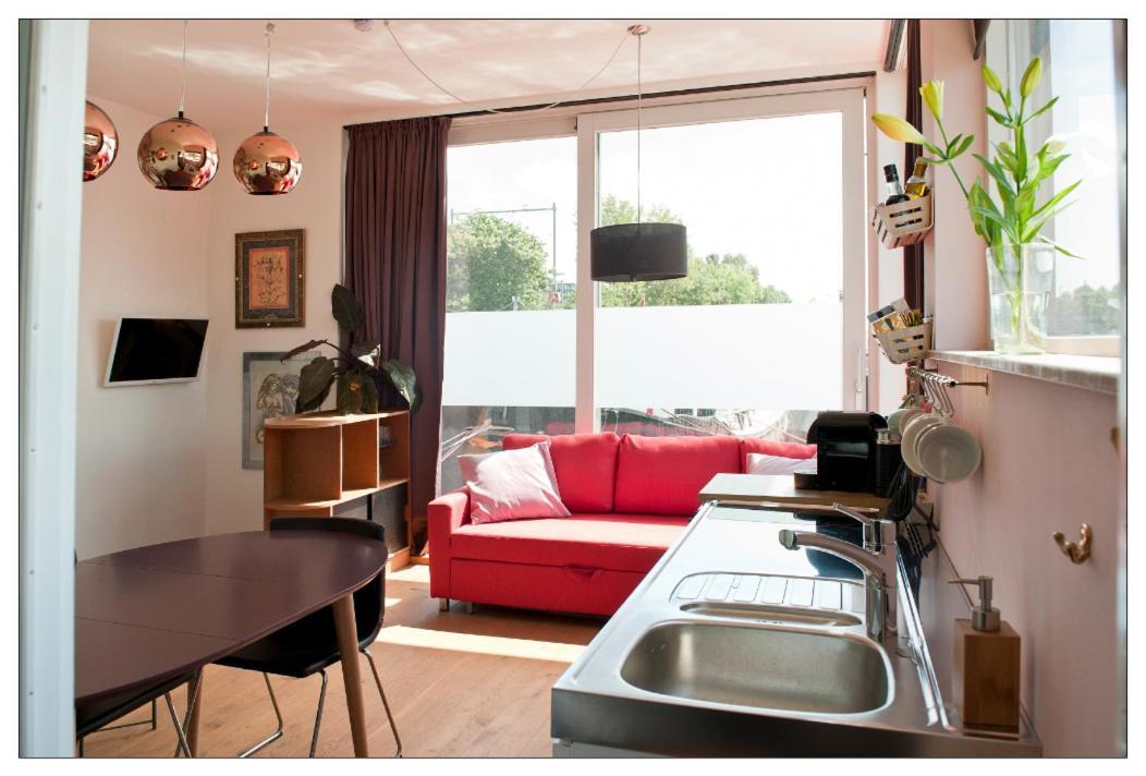 Apartment Private The Waterhouse Houseboat *