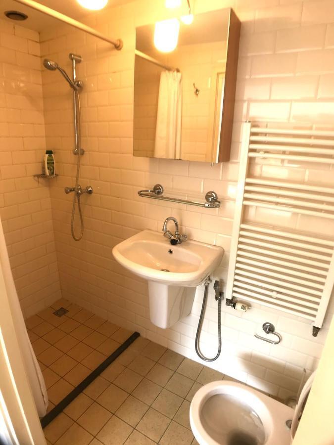 Vondelpark Apartment
