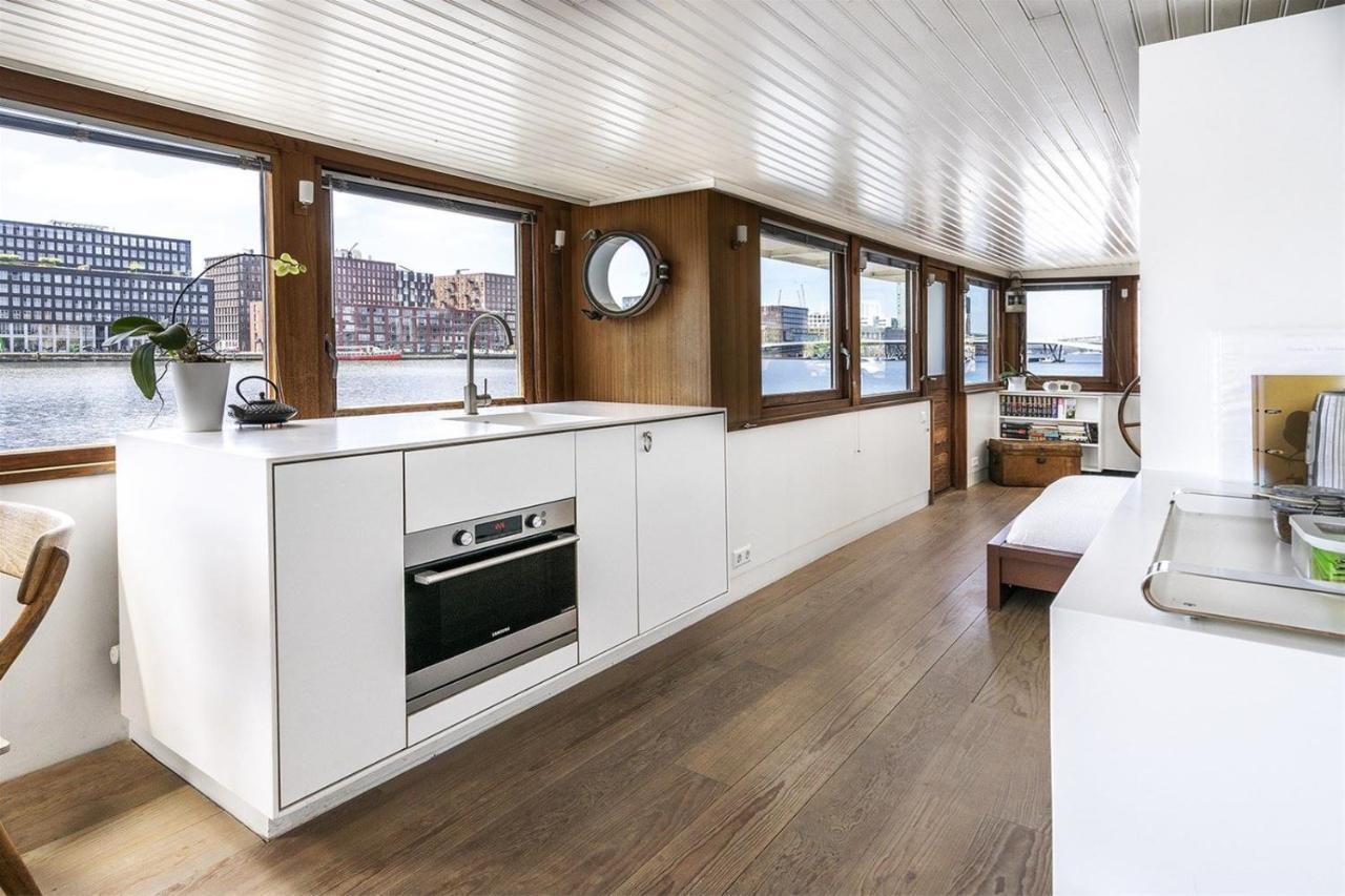 Stunning Boat With A View *