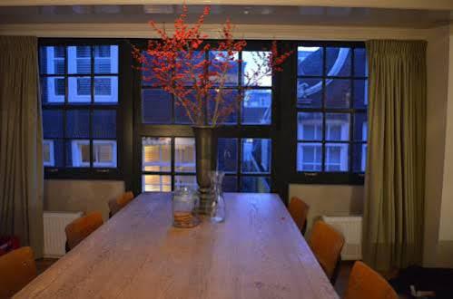 Bed & Breakfast Lanestay Damsquare 2*
