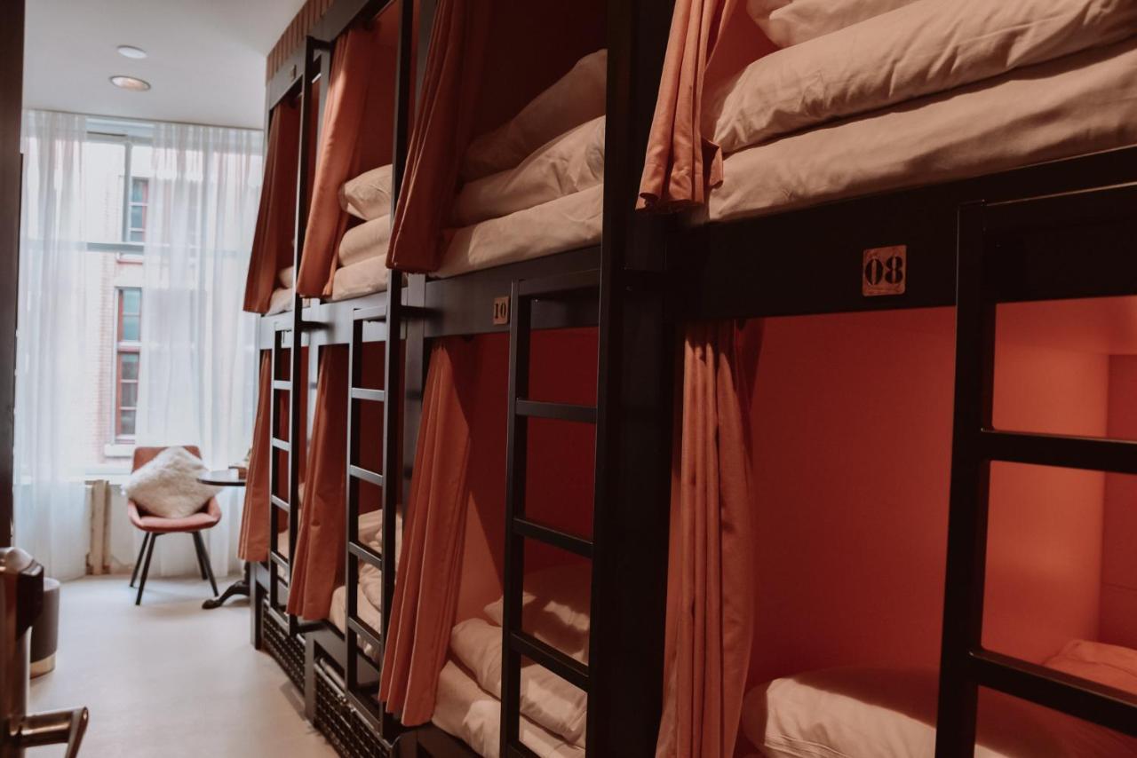 Durty Nelly's Hostel
