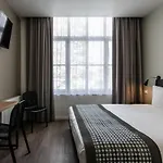 Acostar Hotel