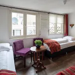 Amsterdam House Hotel