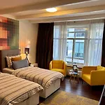 Amsterdam 4 Holiday Guestrooms