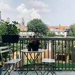 Lovely & Spacious Apartment In \'Old-South\' Area