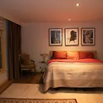 Red Light District B & B Canal View