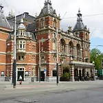 Hotel De Hallen