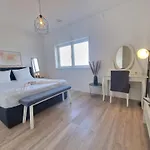 Charming Rooms With View