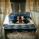 Crane Hotel Faralda