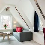 Jordam Loft Bed & Coffee