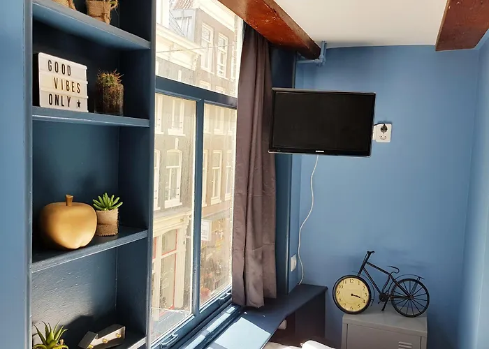 Urban Vibes Guesthouse