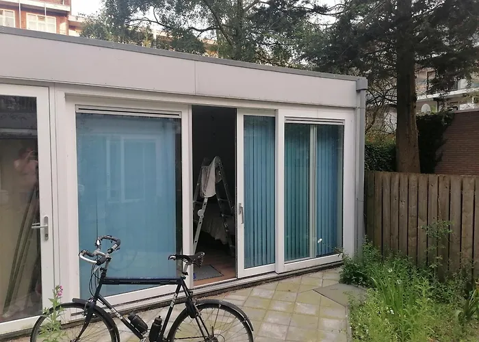 Garden House In Amsterdam