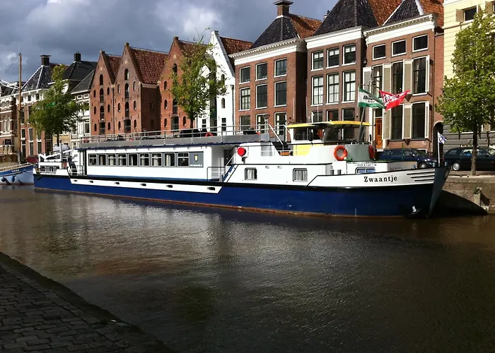 Botel Clair D\'Etoile