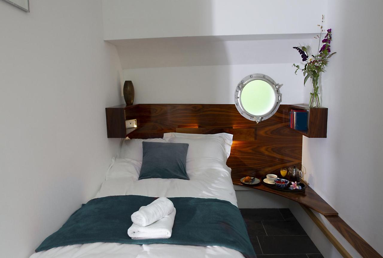 Gp Amstel River Houseboat Vakantiehuis Amsterdam