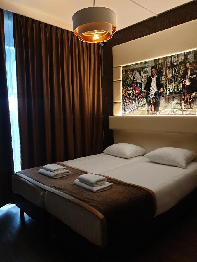 Hotel Mosaic Centre 3*