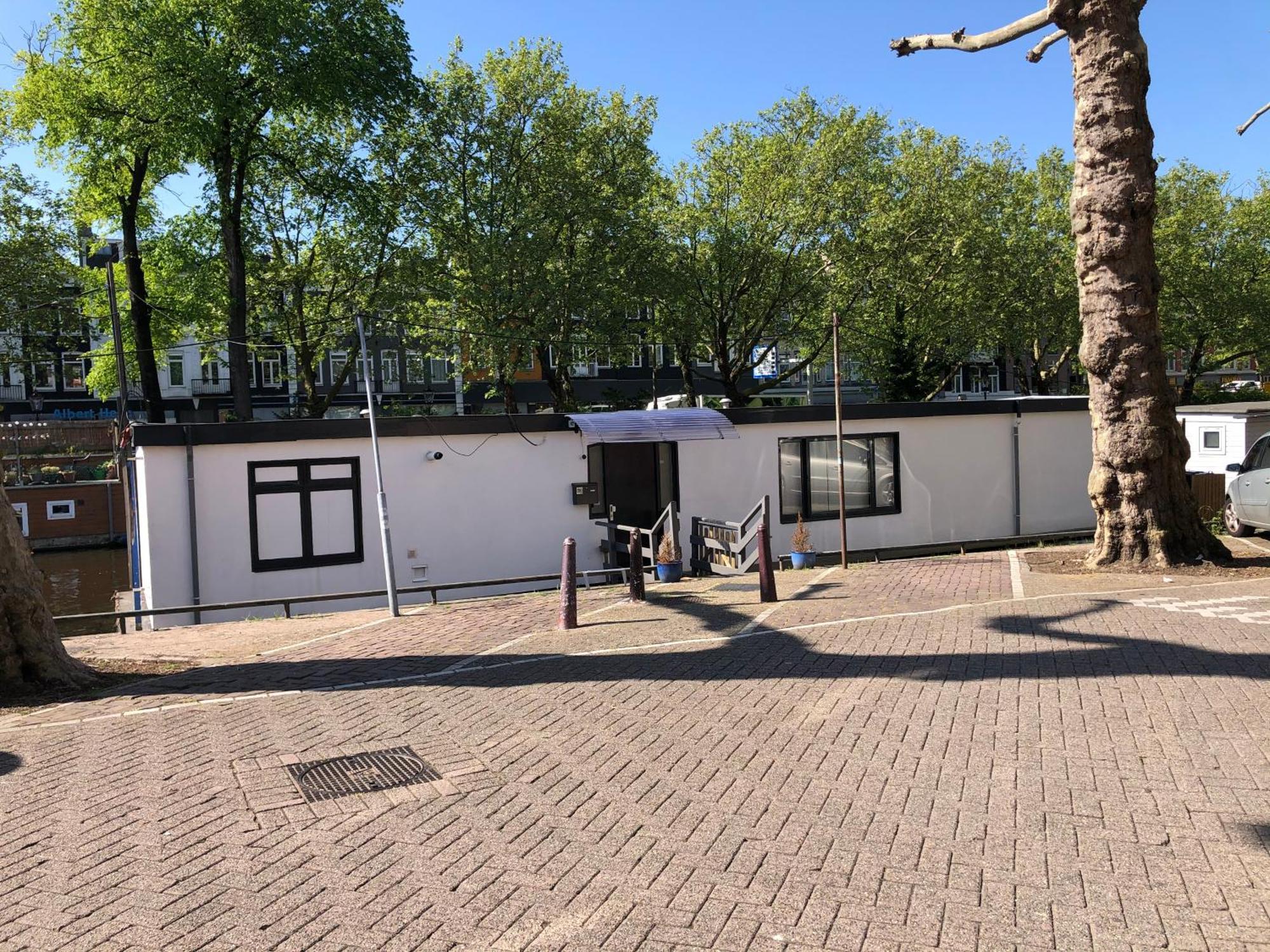 Amsterdam-Houseboat-Amstel Bed & Breakfast Amsterdam