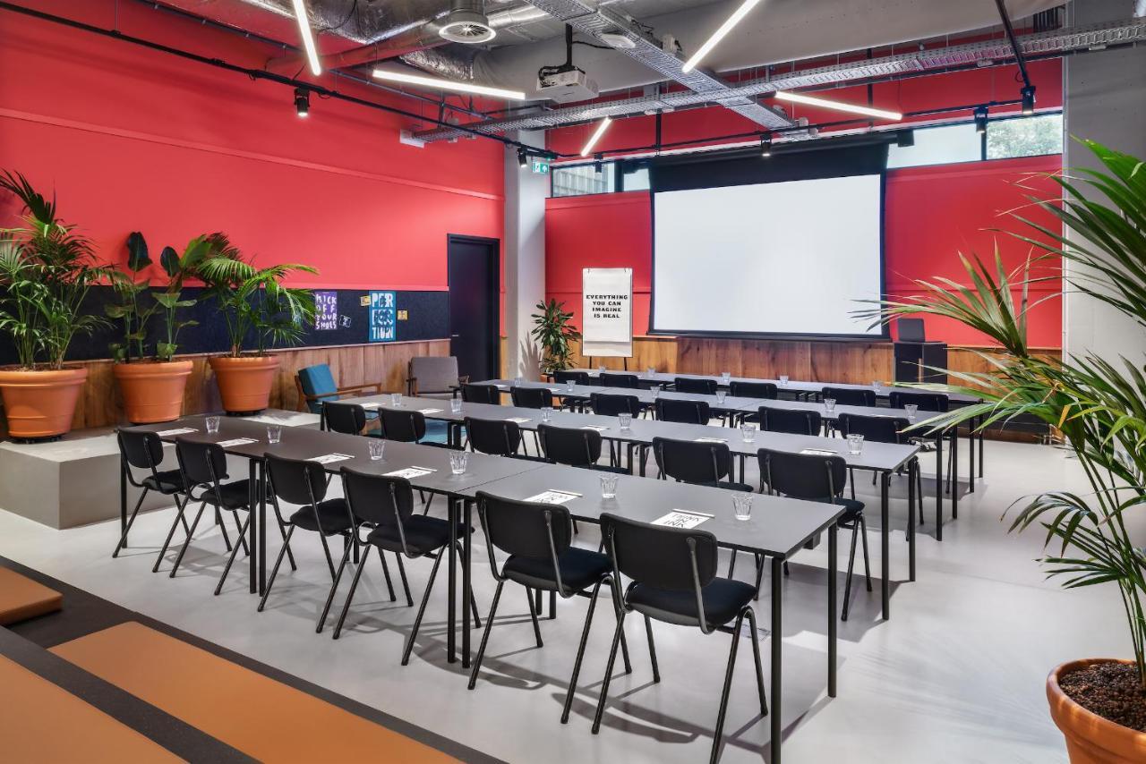 The Social Hub Extended Hotel