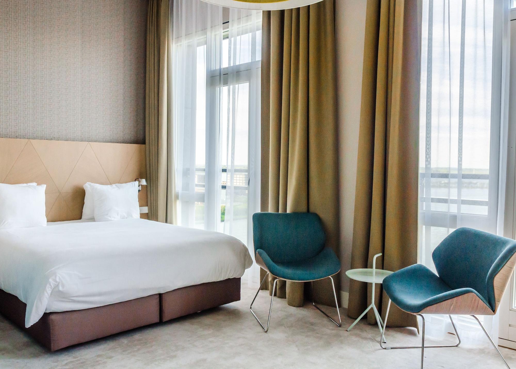 Amadi Panorama Hotel 4*