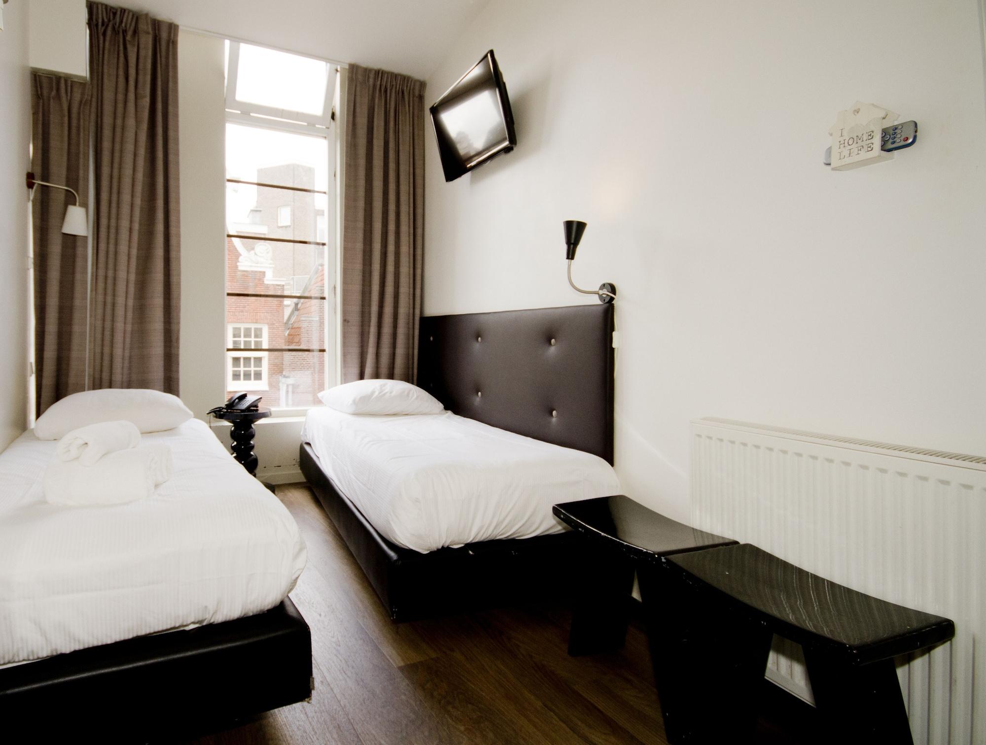 Acostar 2* Amsterdam